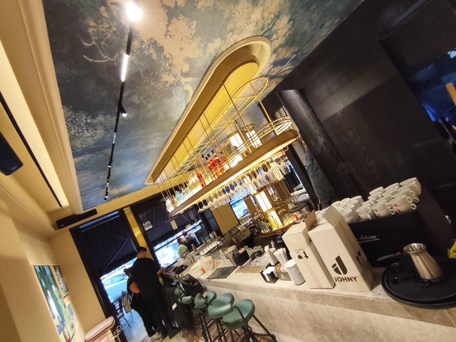 Bar εσωτερικό